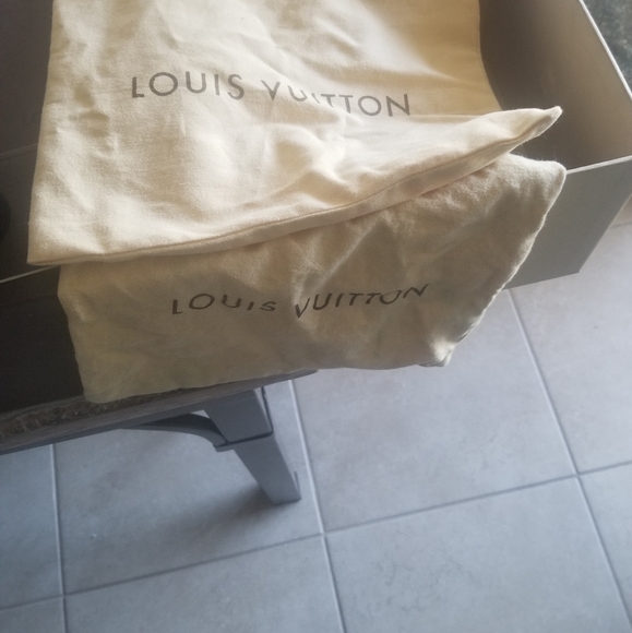 Louis Vuitton pumps - Picture 5 of 8